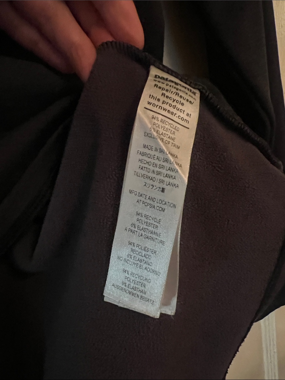 Patagonia Black Long-Sleeve Half-Zip Base Layer size Small - Picture 5 of 7
